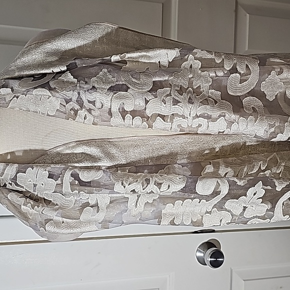 Pashmina made Italian scarf. Blush color. 27" X 72" long. - Picture 3 of 7